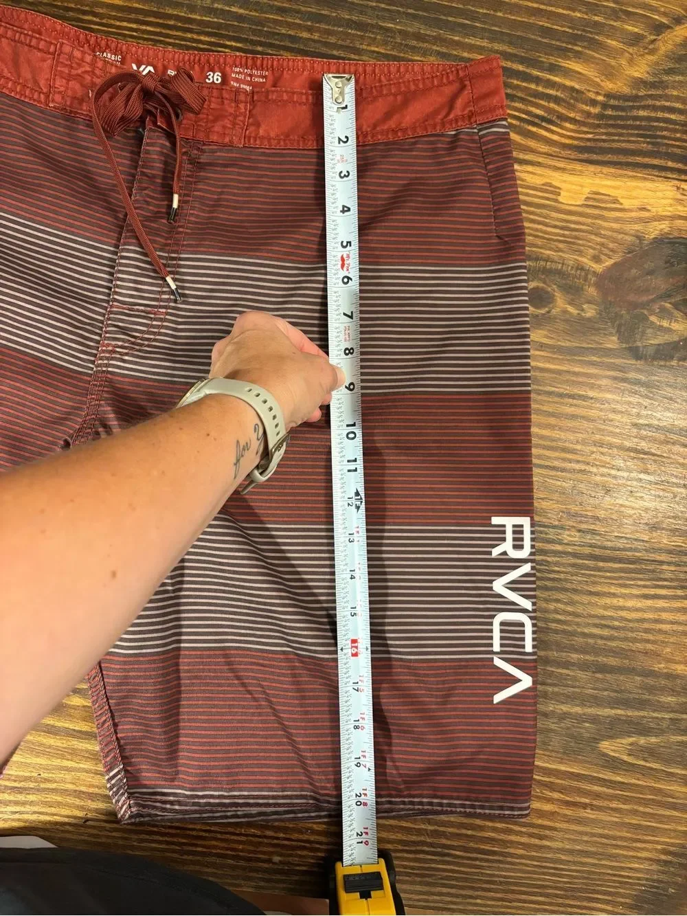 RVCA Board Shorts Mens 36 Red beige Brown Striped Surf Swim Trunks Stretch 20”
